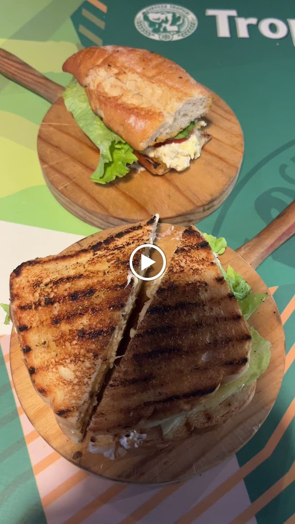 Cafeteria Pizzeria Bambu — Videos