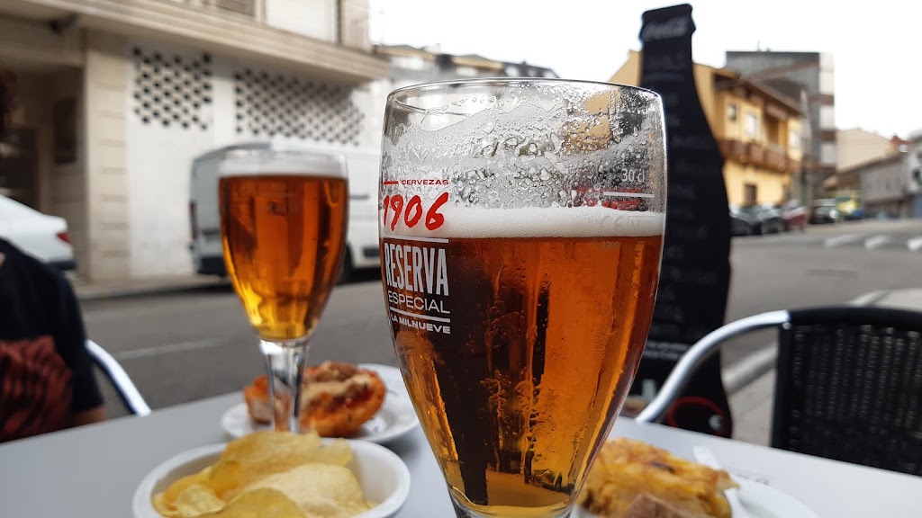PINZAS pinchos & tapas (Colleo con pinzas) — Cerveza