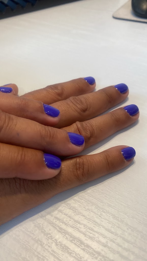 Maria Escudero Salon de Belleza — Manicura