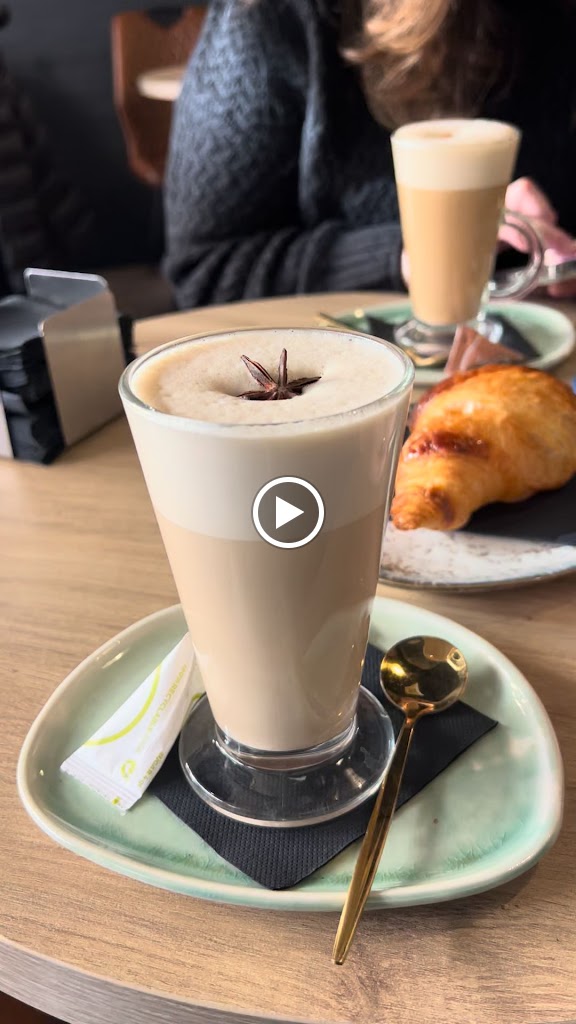 AMPM CAFETERIA MERIDIEM — Videos
