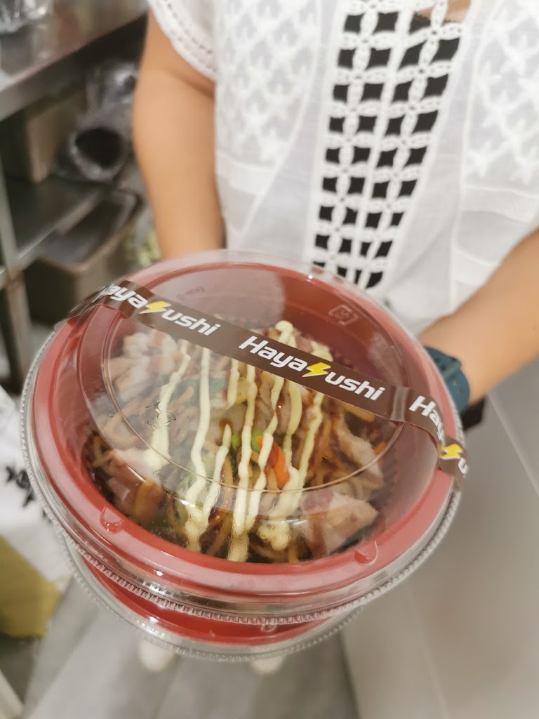 HayaSushi Restaurant — Comida y bebida
