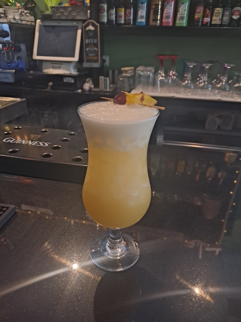 The 19th Hole — Comida y bebida