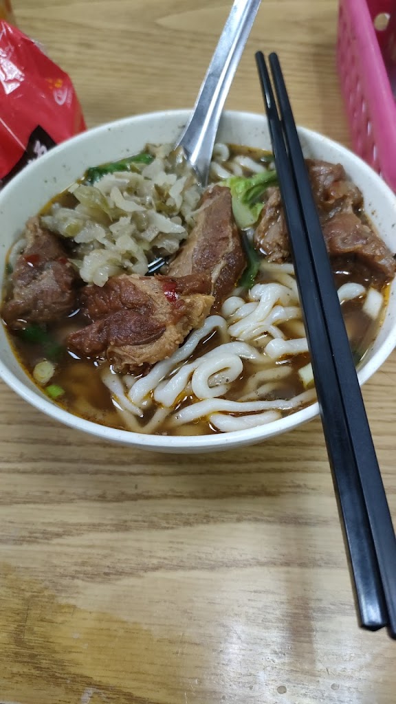 順口牛肉麵 的照片