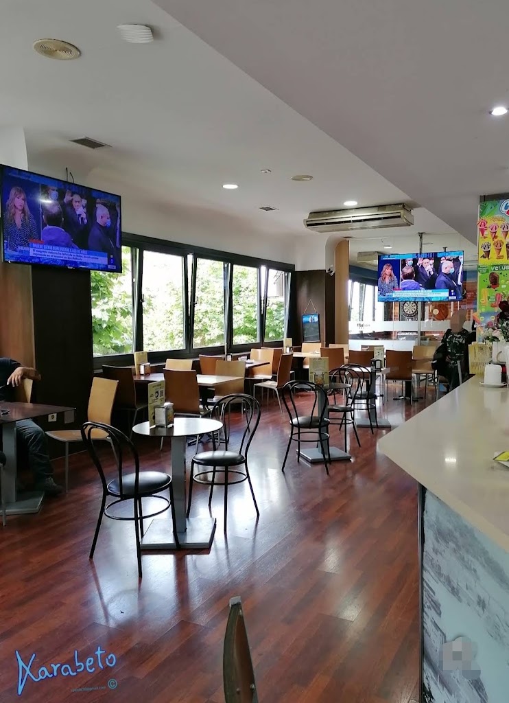 Cafeteria Copa Dorada — Ambiente