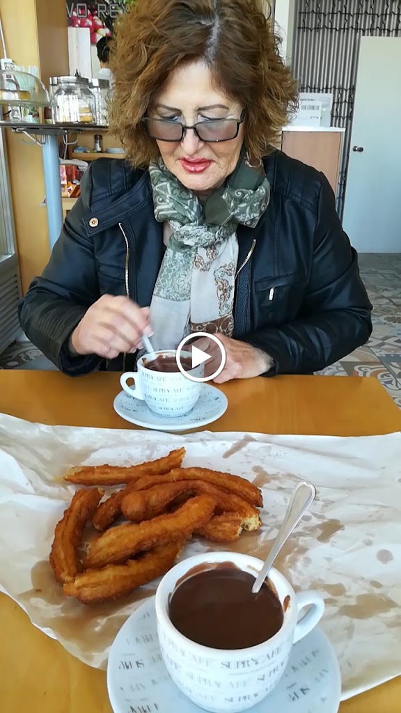 Cafe Bar Nuevo Rex — Videos
