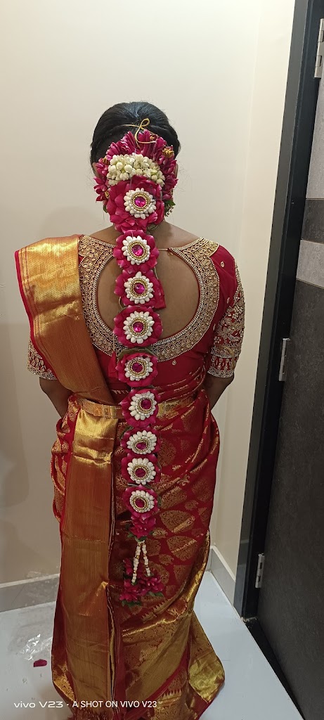 Vanitha Beauty Parlour