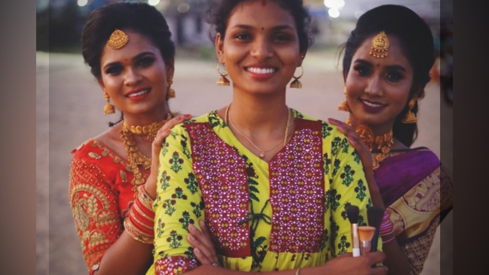 Beauty Plus Parlour Ladies Kids Beautician Course Beauty Home Services Aari Blouse Wedding Designer