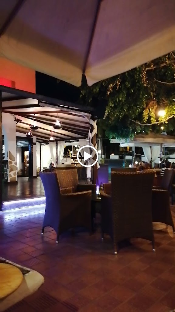 Restaurante Pizzeria La Flaca — Ambiente