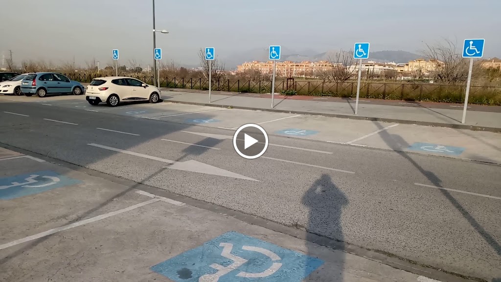 Granada Parking disuasorio Juncaril — Estacionamiento