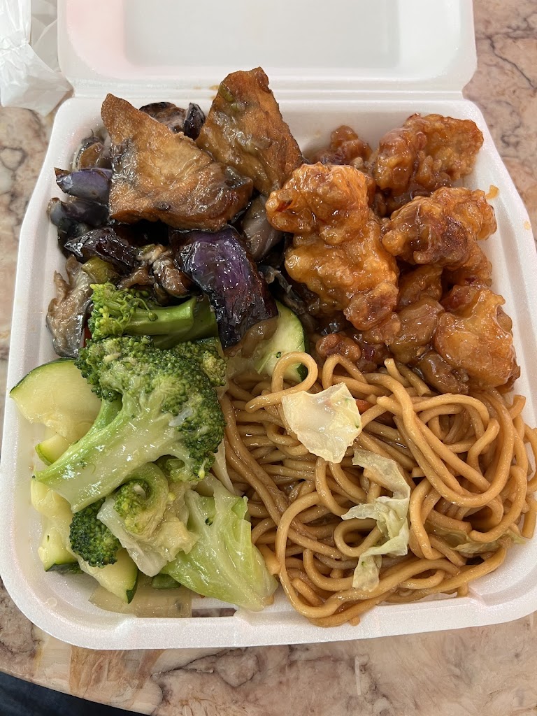 Ruby Thai at Arden Fair Mall