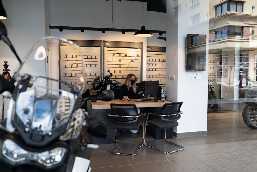 Triumph Donostia | Concesionario Oficial Motos Triumph en Donostia con Servicio Tecnico Triumph Oficial para Gipuzkoa — Interior