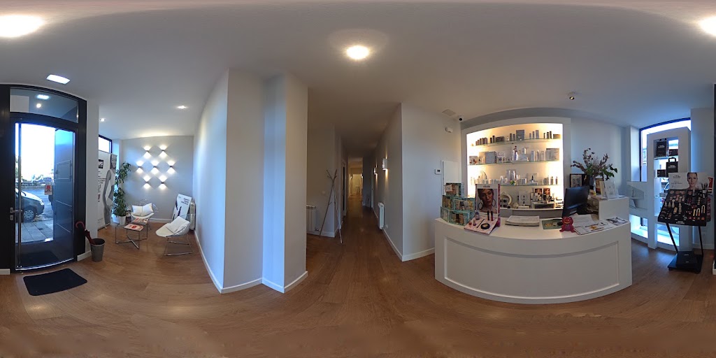 Nuria Ferrero Clinica Antiaging y Estetica Avanzada — Street View y 360deg