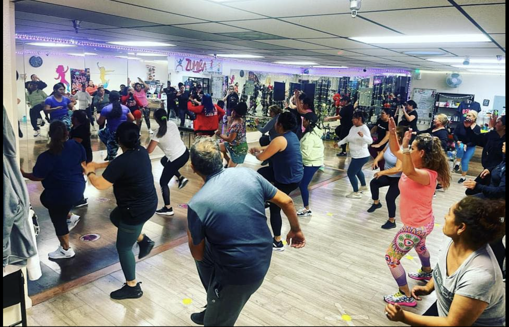  Zumba Fitness Dance by Chelita