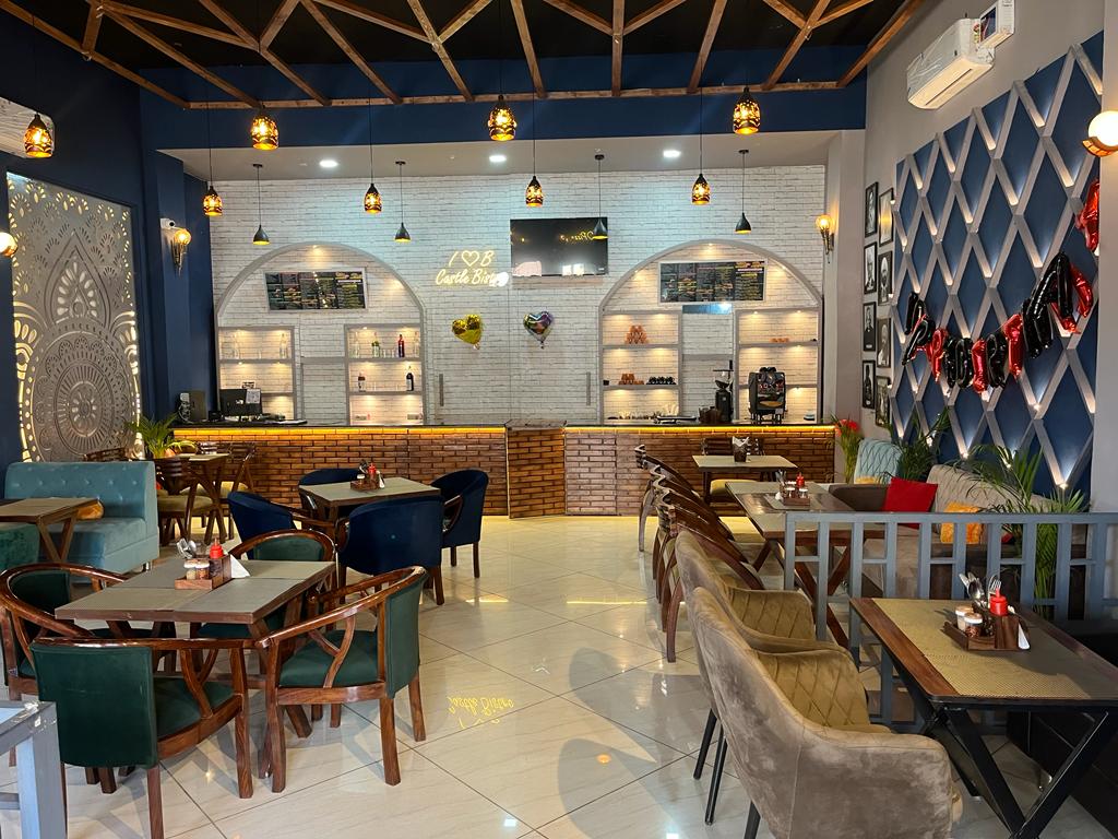 B Castle Bistro Cafe