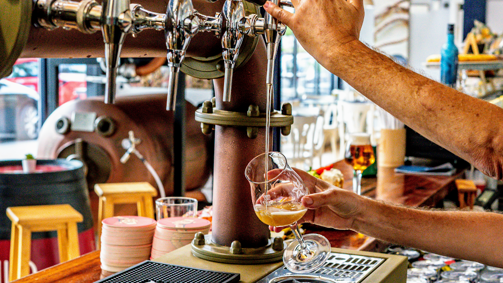 Bar Maritim Nou — Comida y bebida