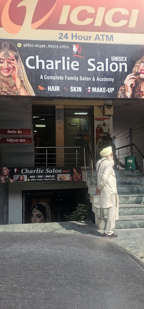 Charlie Unisex Salon