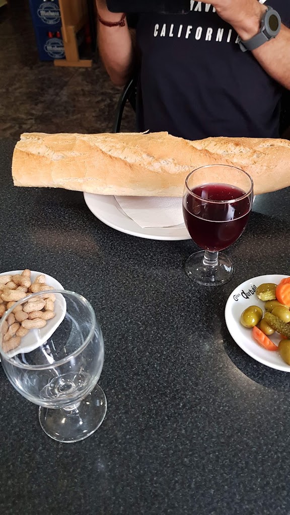 Bar Santa Cruz — Comida y bebida