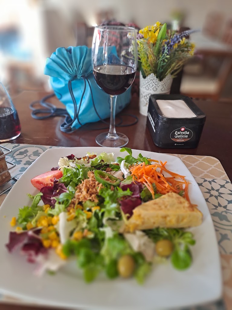 RESTAURANTE COSA NOSTRA — Comida y bebida