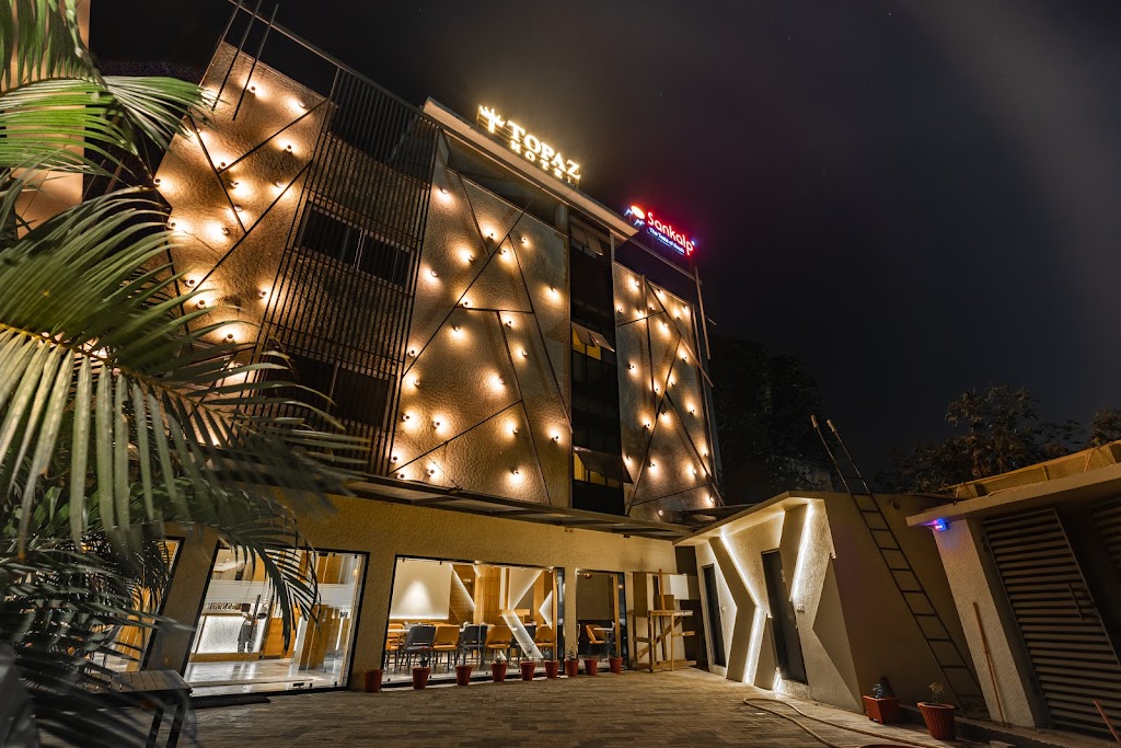 Topaz Hotel