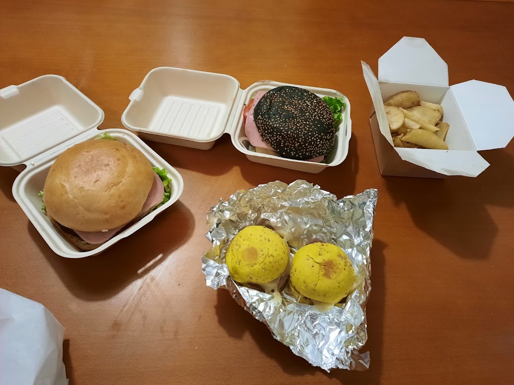 Hamburgueseria Beiramar — Comida y bebida