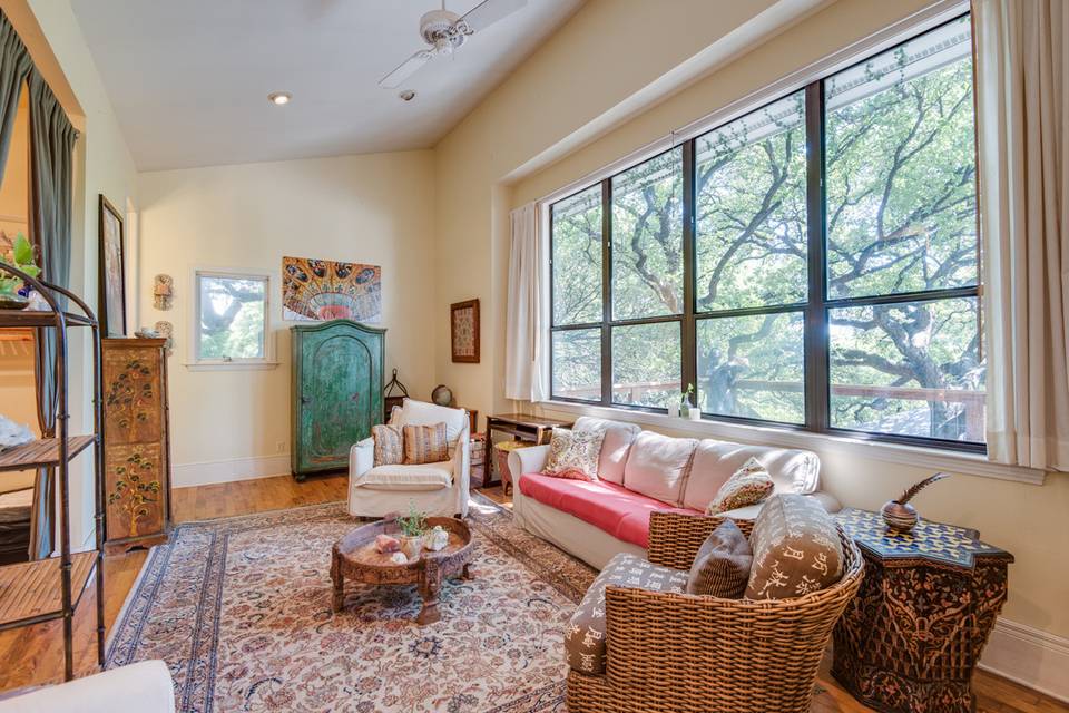  Amala Sanctuary Studio & Loft Rentals