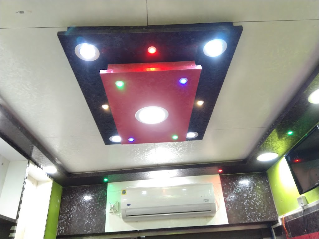 New Mirror Men S Salon Air Conditioned