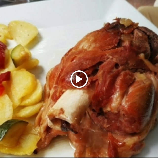 Restaurante La Pinada - Requena — Videos