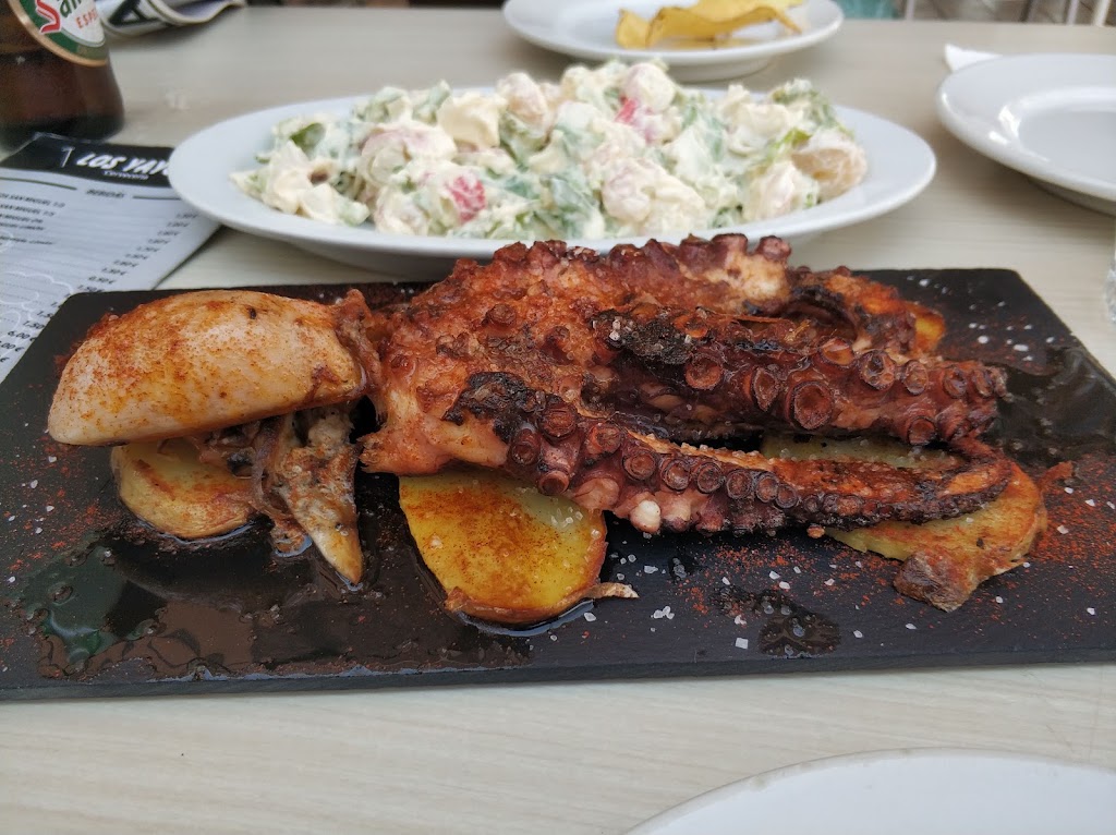 Bar Restaurante Los Yayos — Comida y bebida