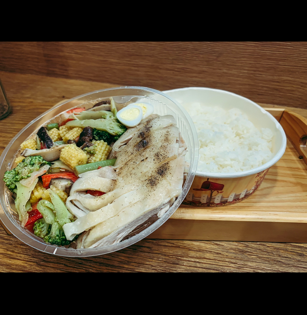 鼎味寶 藍菠雞 (嘉義仁愛店) 的照片