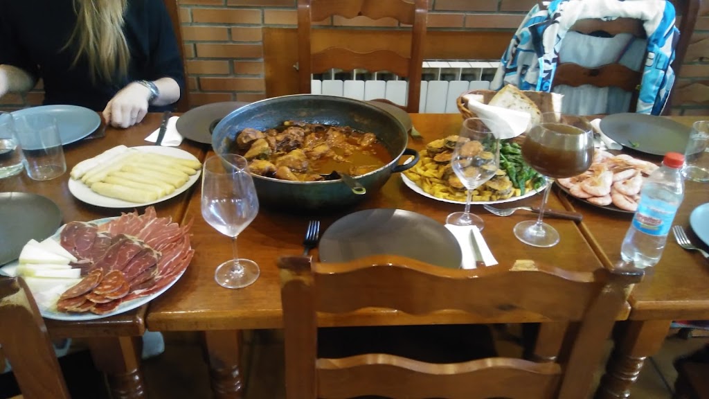 El Rincon De Lucas — Comida y bebida