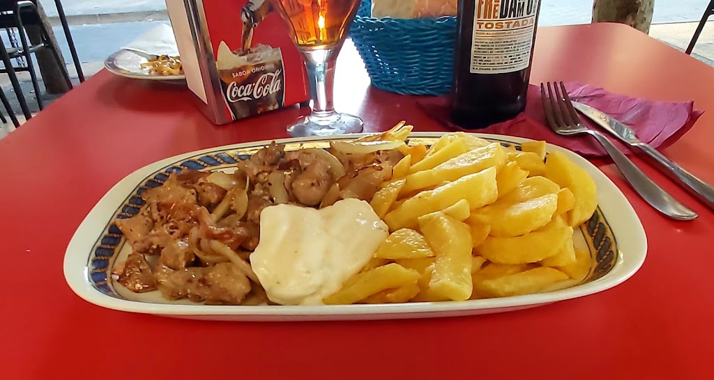 Bar La Dehesa — Comida y bebida