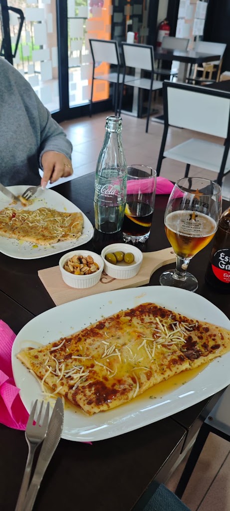 Delicies J&K — Comida y bebida