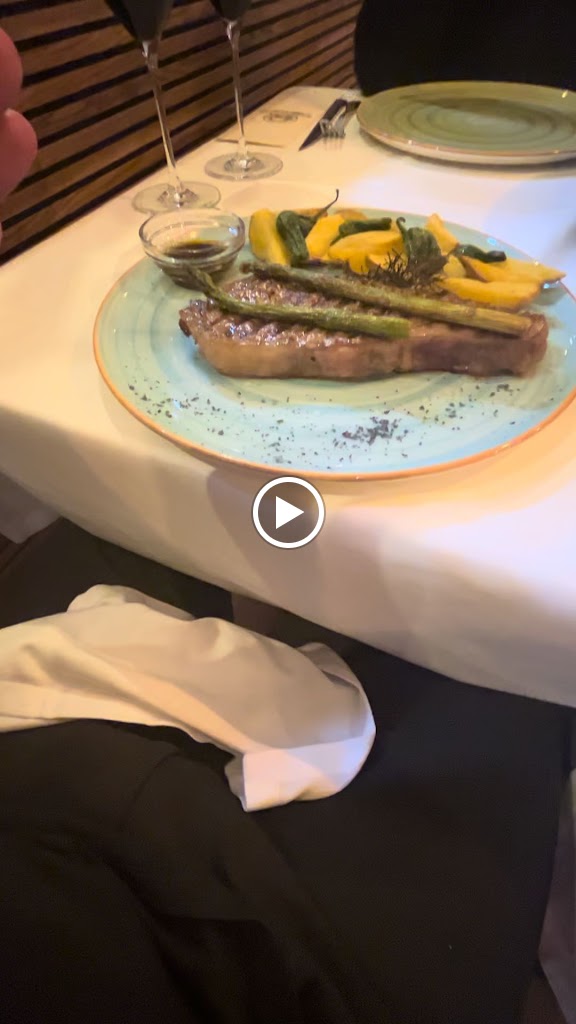 Restaurante RaCobos — Videos