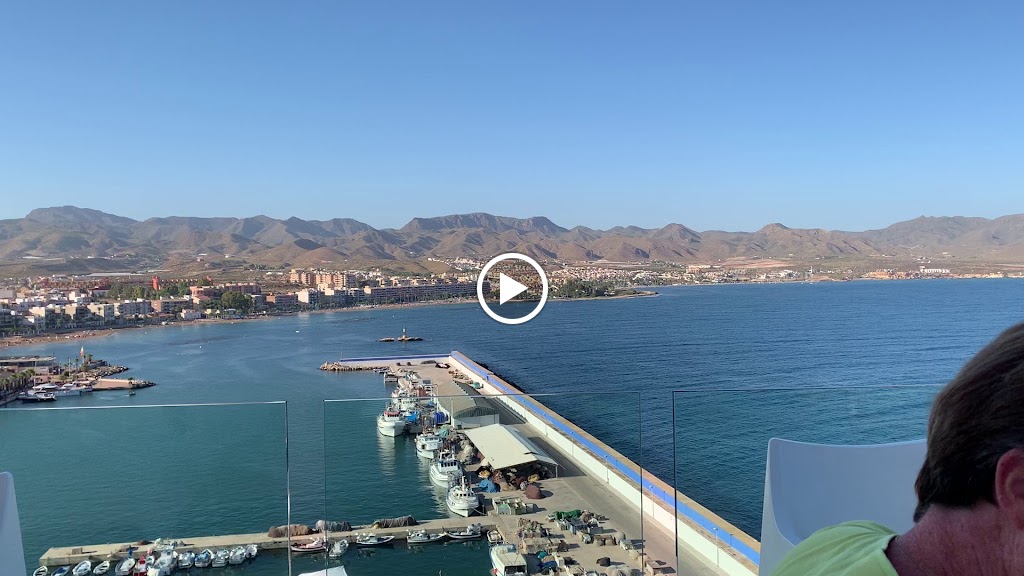 Cafeteria & Heladeria El Faro — Videos