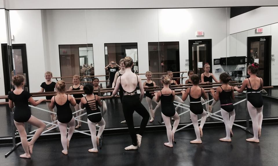  Summers Academy of Dance