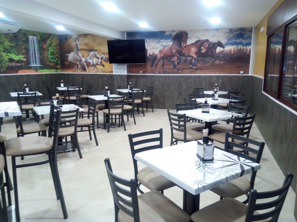 Cafe-Bar Braseria Fermin — Ambiente