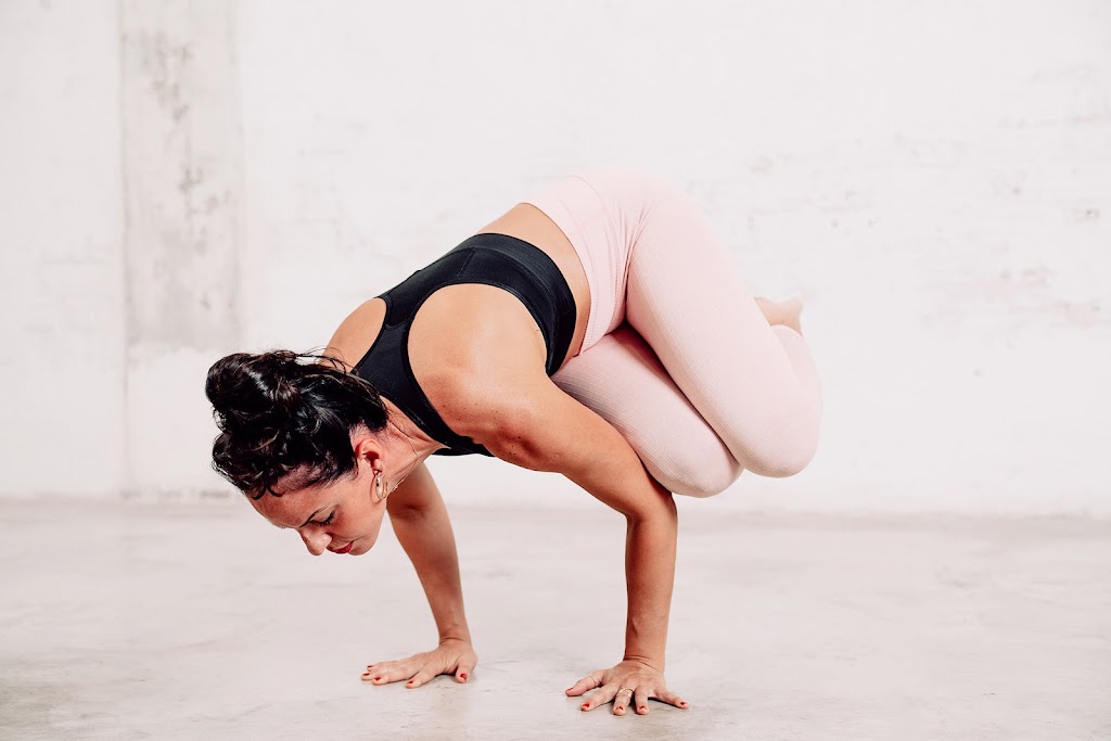 Escuela de Yoga y Psicologia Amparo Estelles — Del propietario