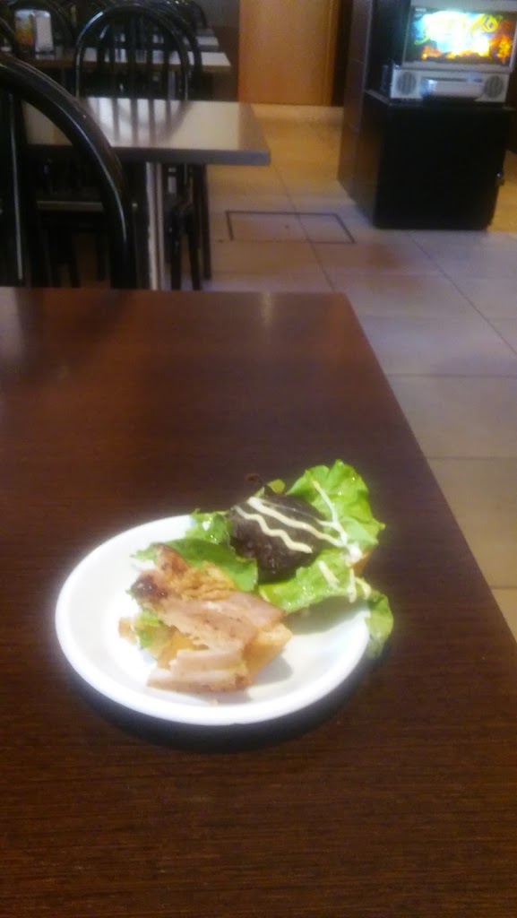 Taberna Del Pool — Comida y bebida