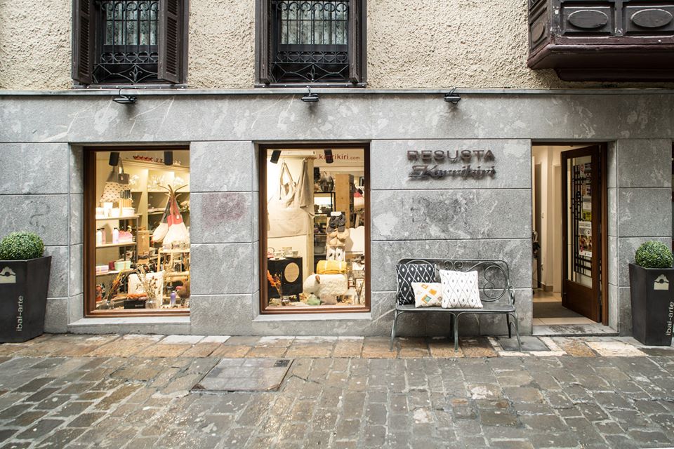 RESUSTA - KARRIKIRI Menaje Arrasate