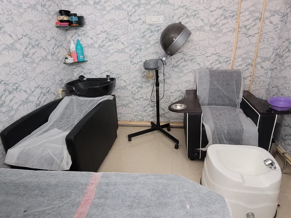 Rks Pretty Looks Beauty Salon