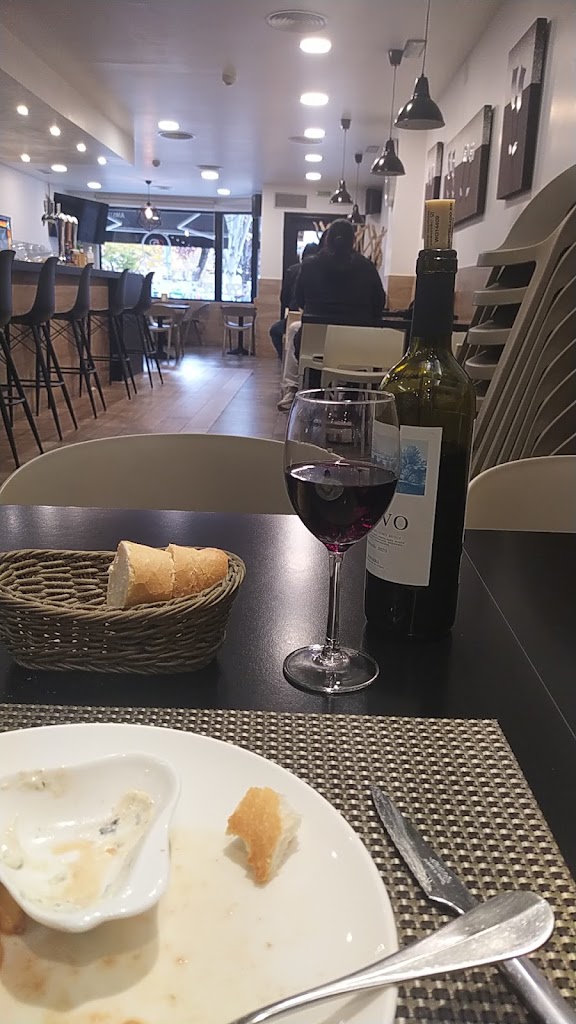 Bar Senti2 — Comida y bebida