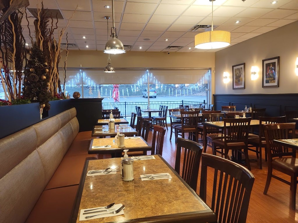 Elm Street Cafe Grill in Grimsby