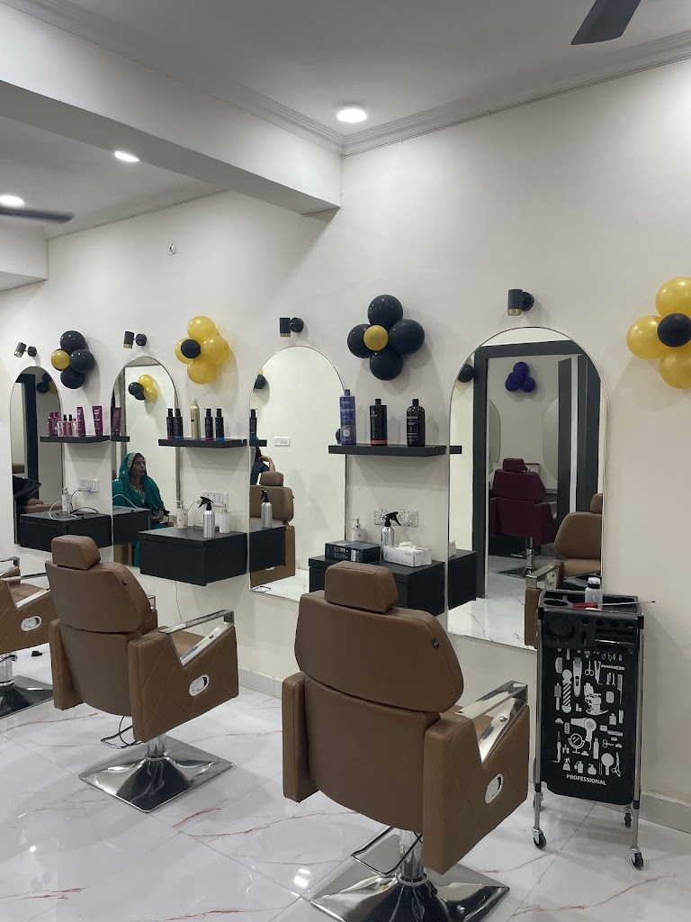 Glamour Waves Unisex Salon Best Salon In Gwalior For Men Women