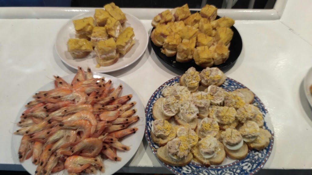 Jalgi Taberna — Comida y bebida