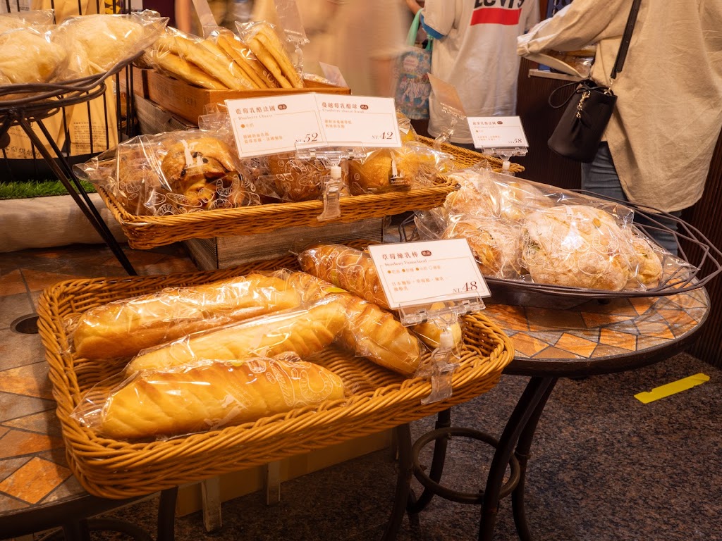 莎士比亞烘焙坊 美術館店-高雄伴手禮 高雄麵包 高雄生日蛋糕 高雄麵包餐盒 的照片