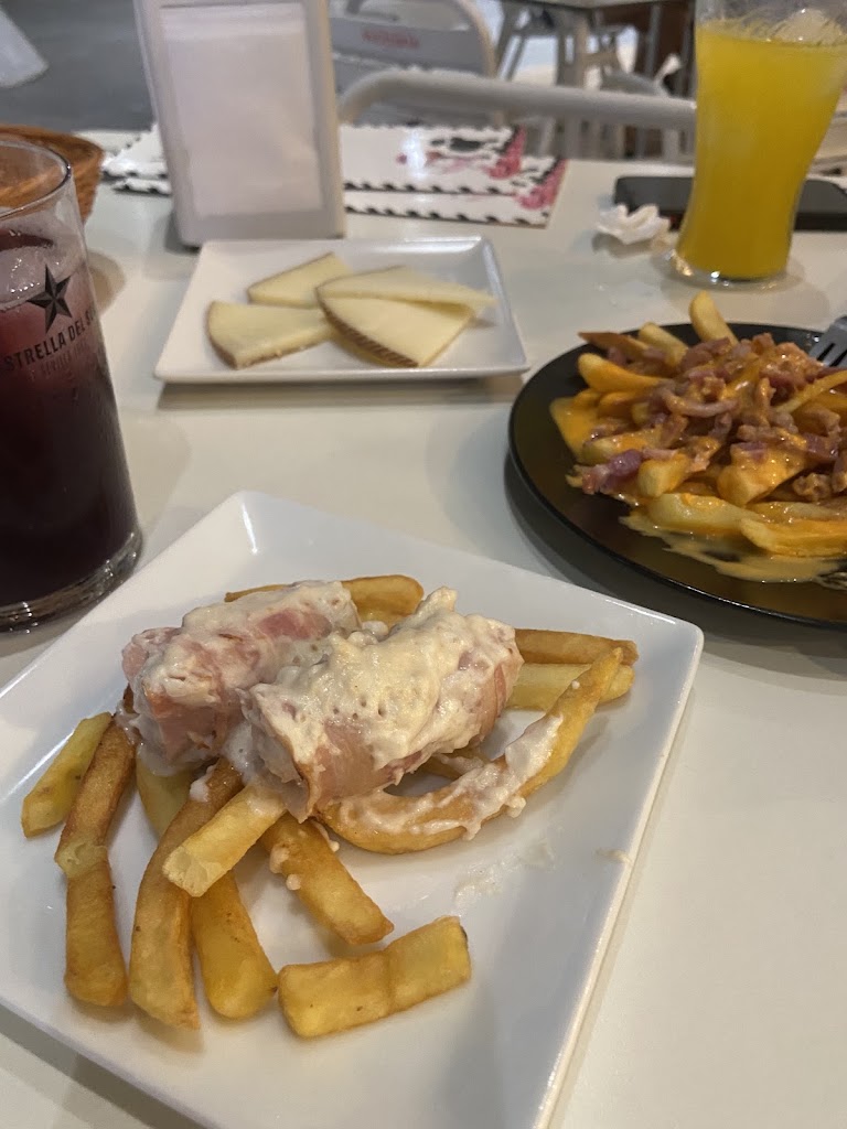 La Gitana Loca - Way (Dos Hermanas) — Comida y bebida