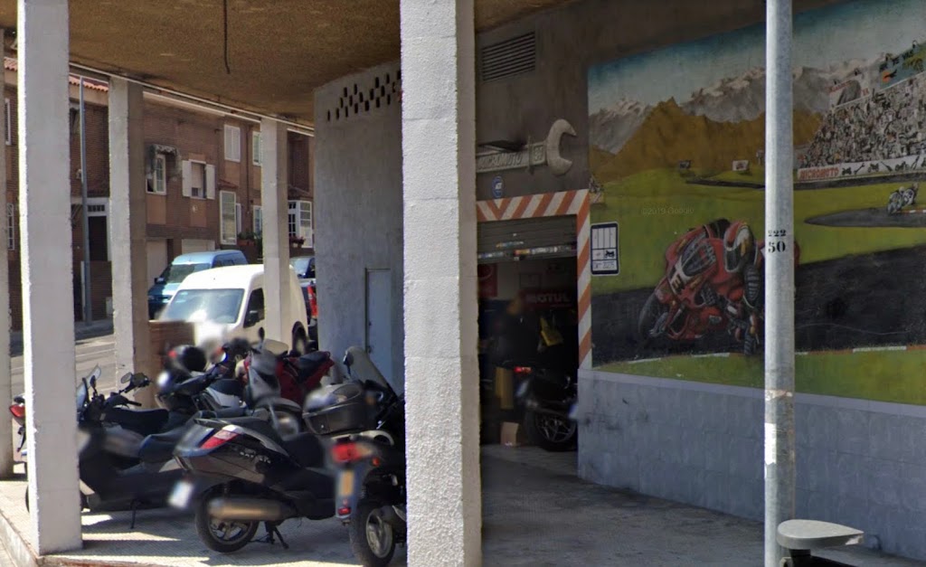 Venta Y Reparacion De Motos — Motocicleta