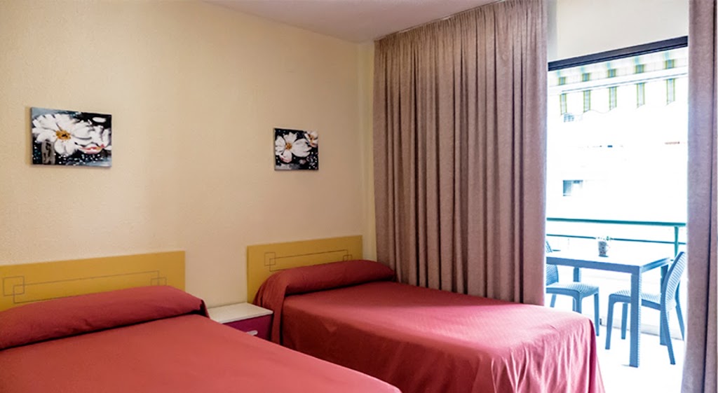 Hostal Rosa — Habitaciones