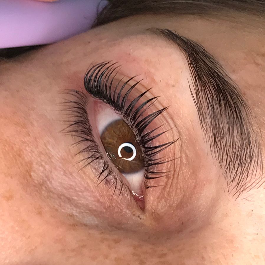 TINAS estudio de belleza — Del propietario