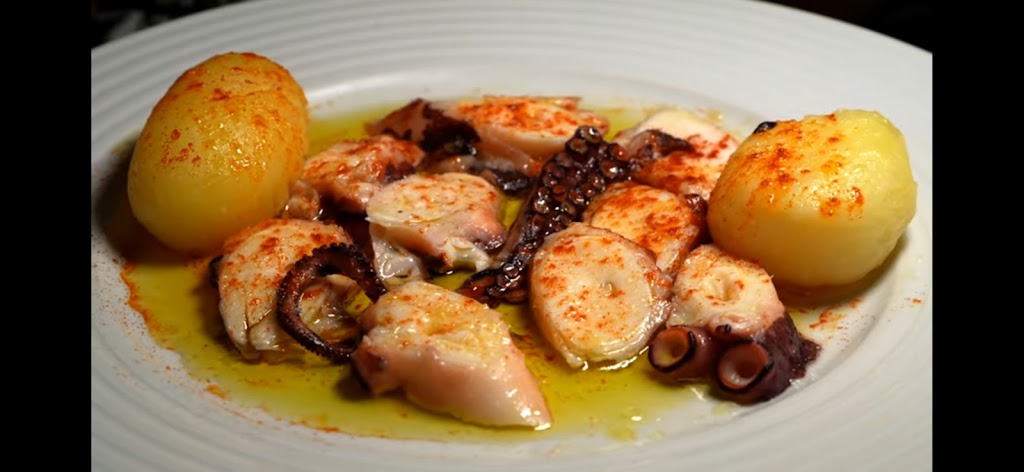Restaurante Amor universal — Comida y bebida